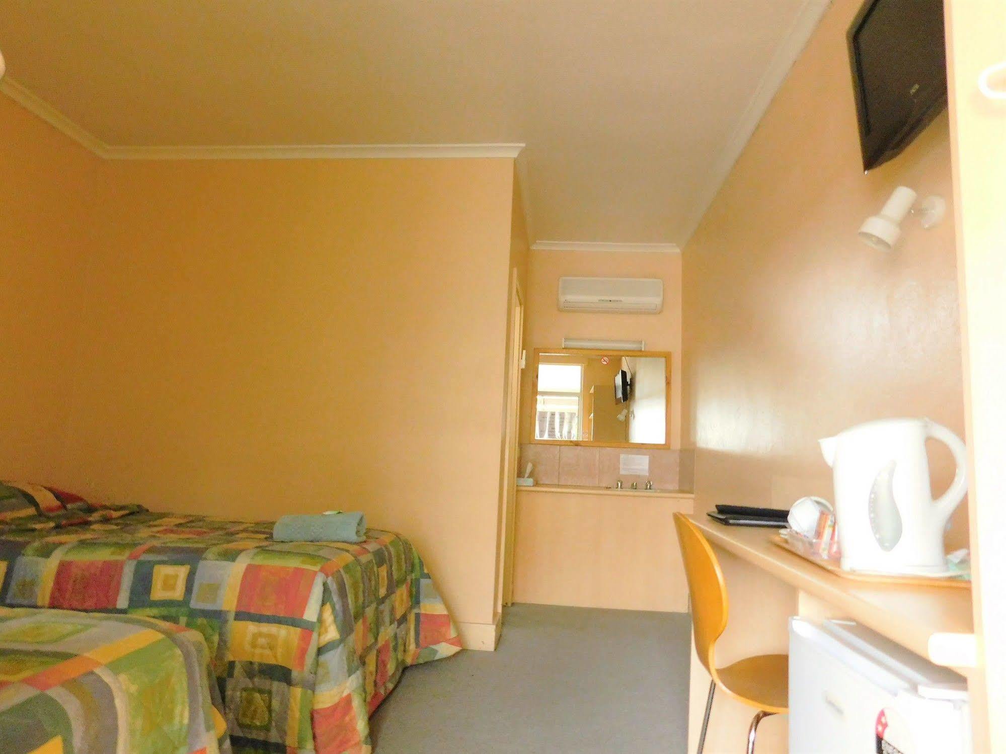 Royal Hotel-Motel Moree Bagian luar foto