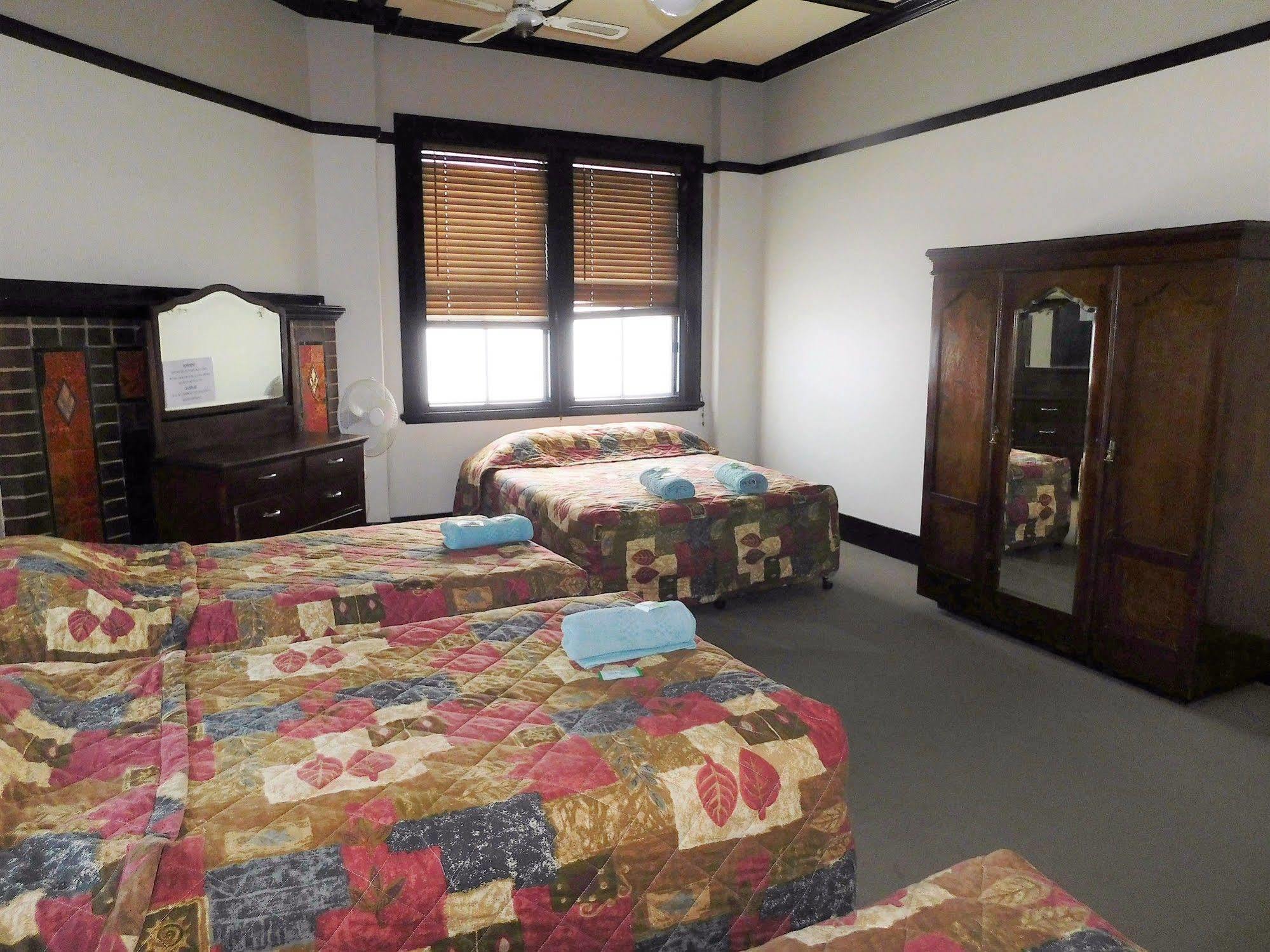 Royal Hotel-Motel Moree Bagian luar foto