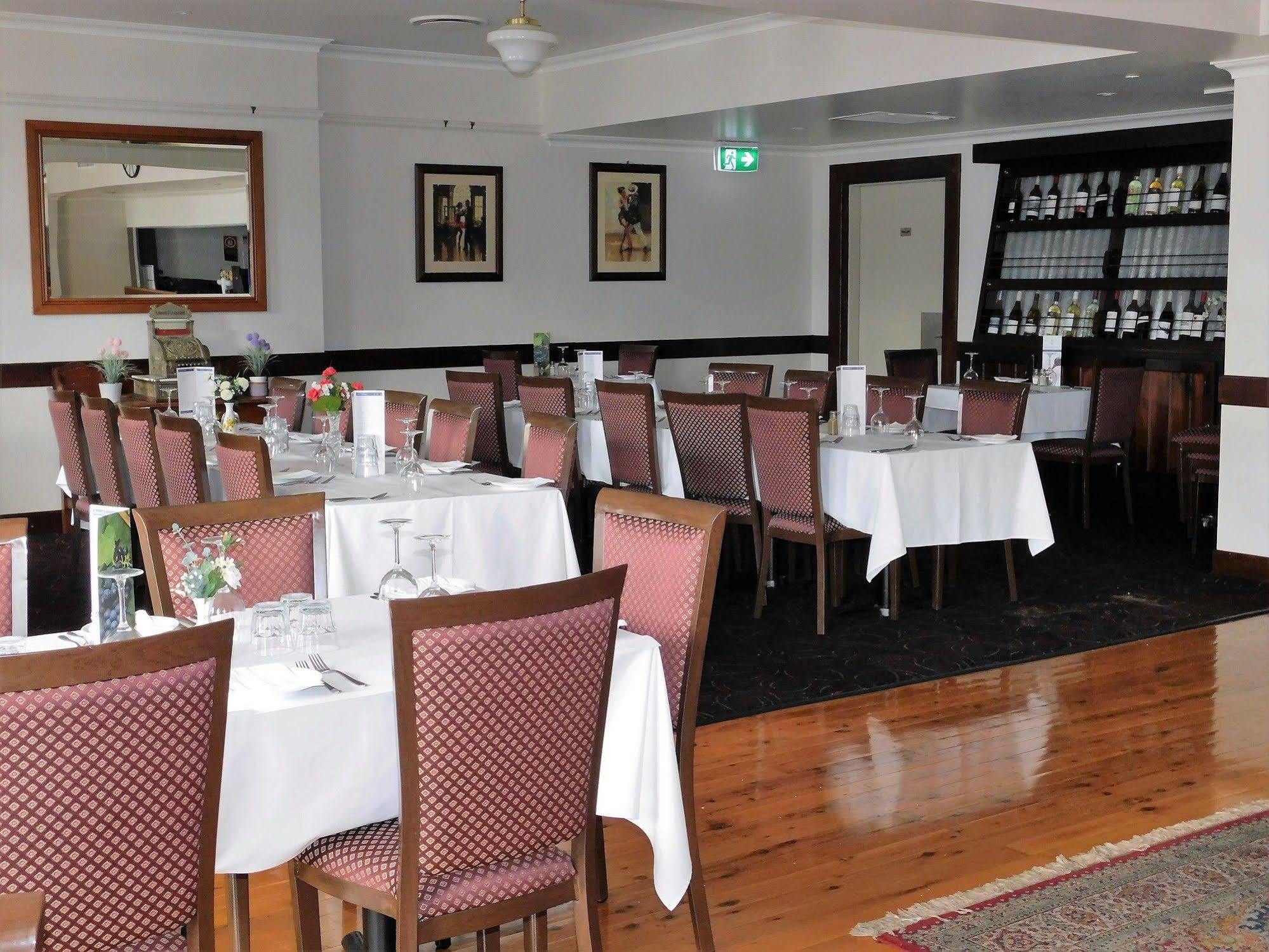 Royal Hotel-Motel Moree Bagian luar foto